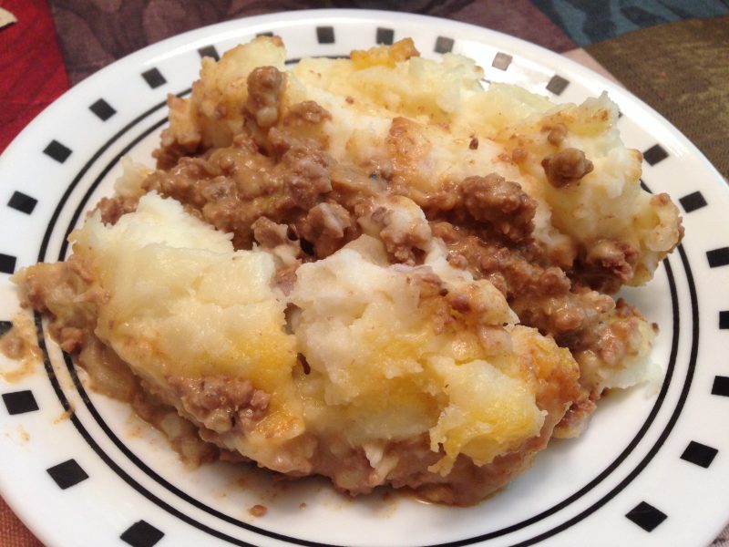 Easy Cheeseburger And Mashed Potato Casserole – Cooking With Brittni